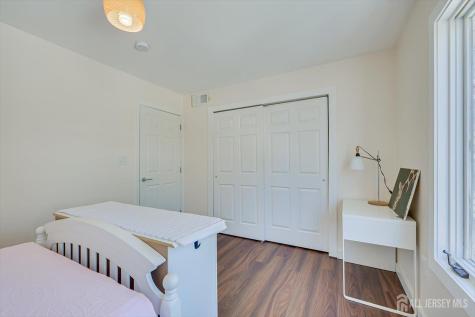 37 Jernee Drive East Brunswick NJ 08816