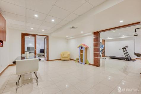 37 Jernee Drive East Brunswick NJ 08816