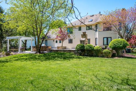 37 Jernee Drive East Brunswick NJ 08816