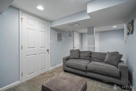 23 Gladstone Drive East Brunswick NJ 08816