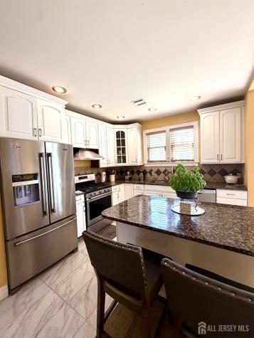 33 Livingston Avenue Avenel NJ 07001