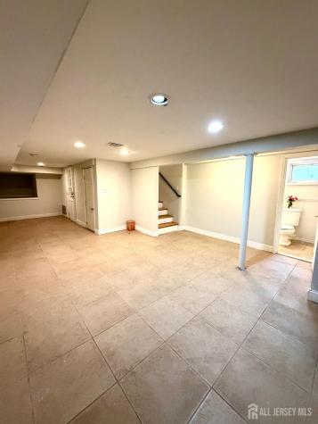 33 Livingston Avenue Avenel NJ 07001