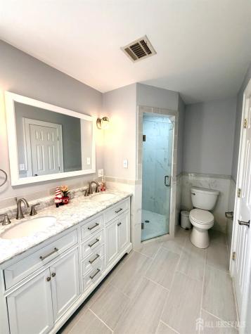 33 Livingston Avenue Avenel NJ 07001