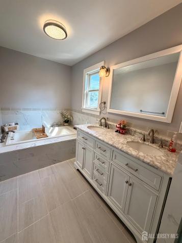 33 Livingston Avenue Avenel NJ 07001