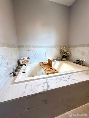 33 Livingston Avenue Avenel NJ 07001