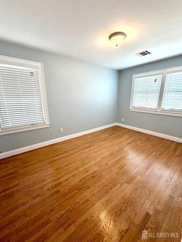 33 Livingston Avenue Avenel NJ 07001