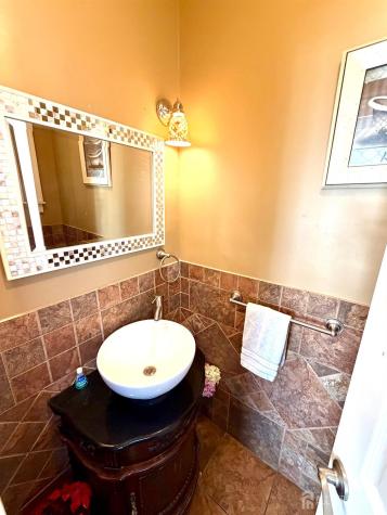 33 Livingston Avenue Avenel NJ 07001