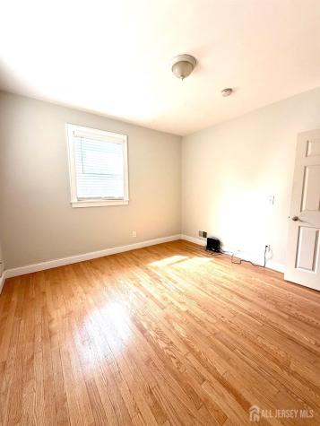33 Livingston Avenue Avenel NJ 07001