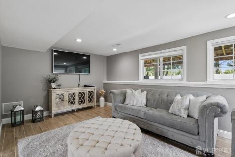 36 Colin Drive South River NJ 08882