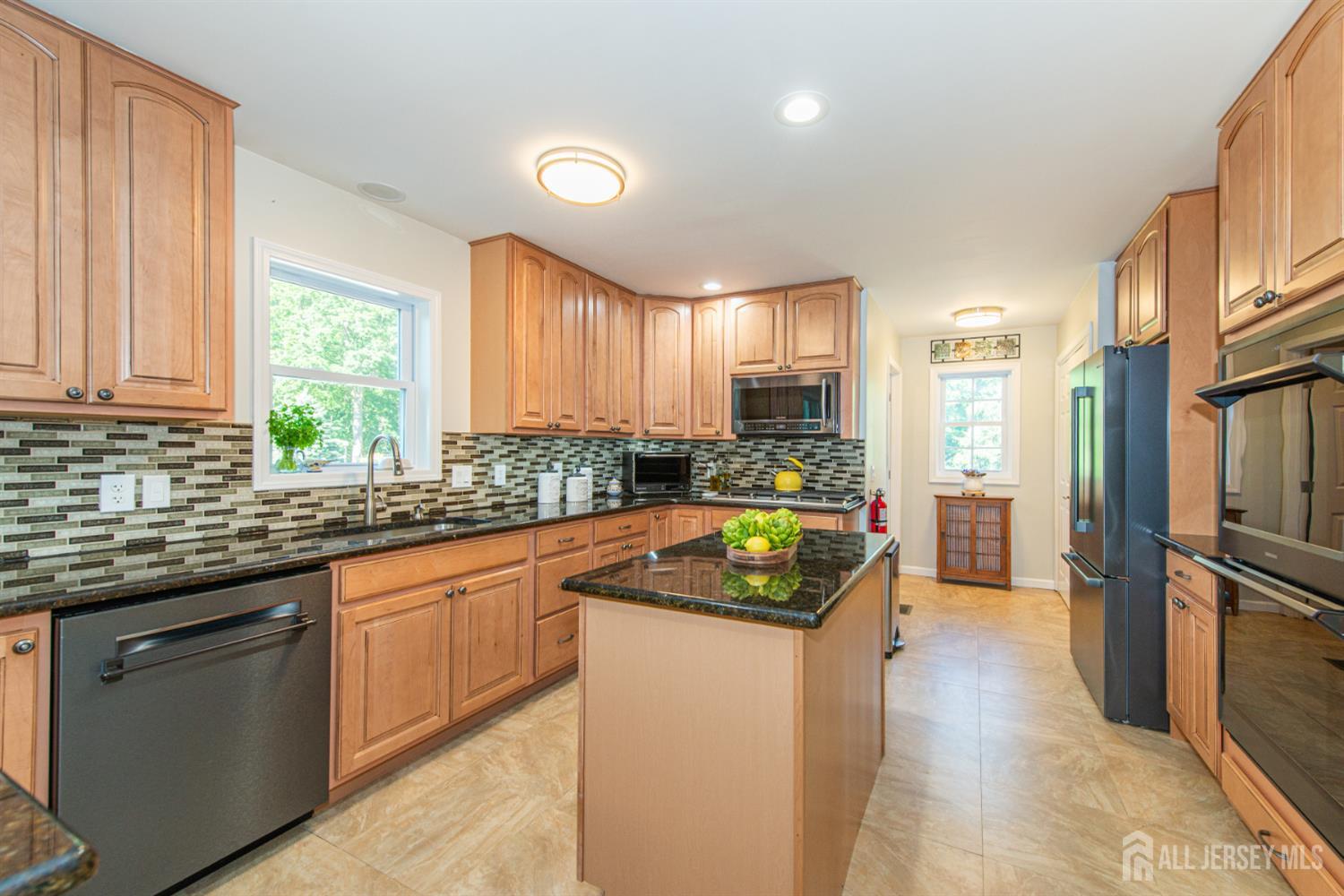 24 Willow Lane Marlboro NJ 07726