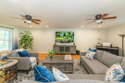 24 Willow Lane Marlboro NJ 07726