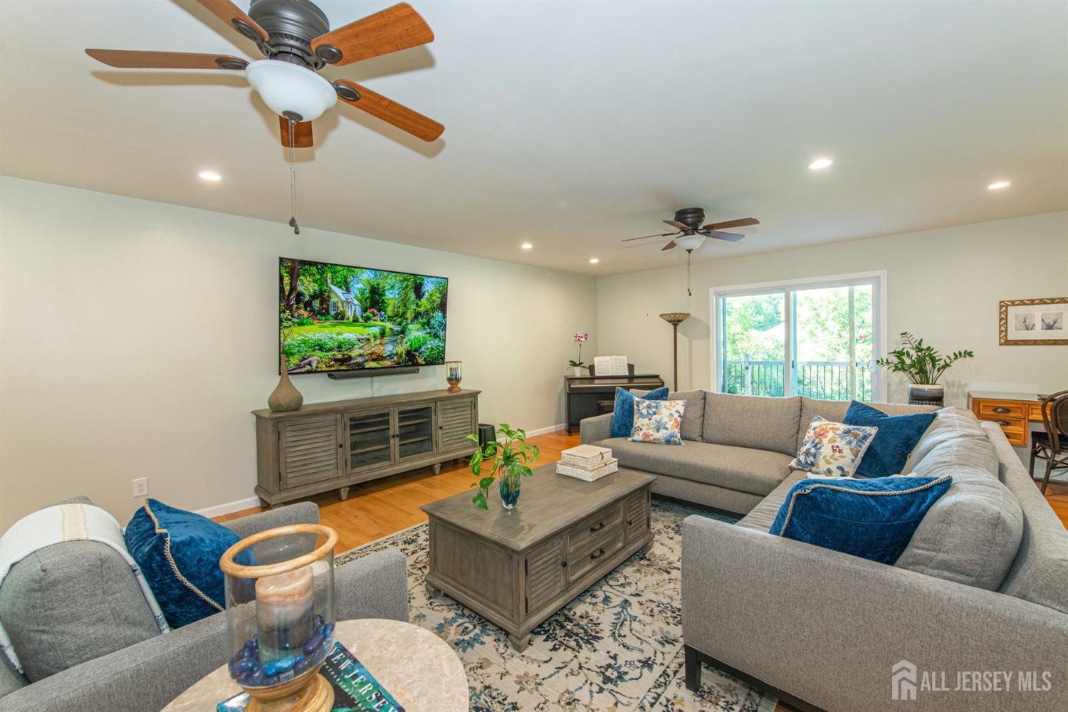 24 Willow Lane Marlboro NJ 07726