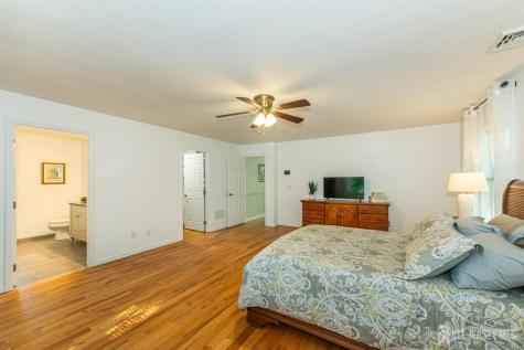 24 Willow Lane Marlboro NJ 07726