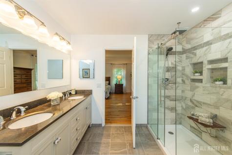 24 Willow Lane Marlboro NJ 07726