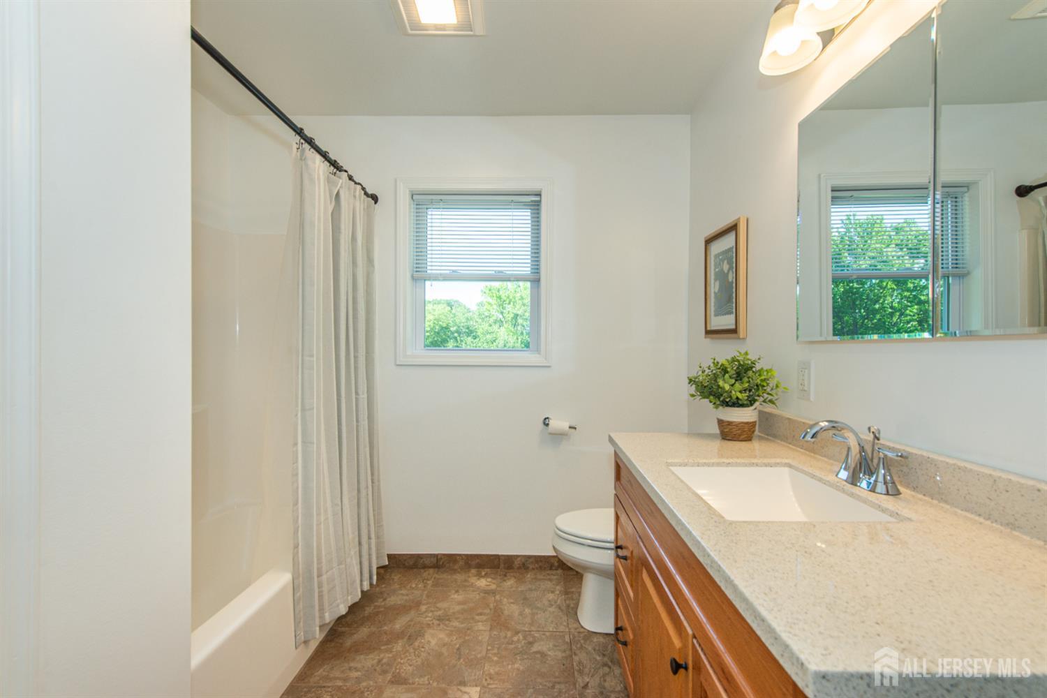 24 Willow Lane Marlboro NJ 07726