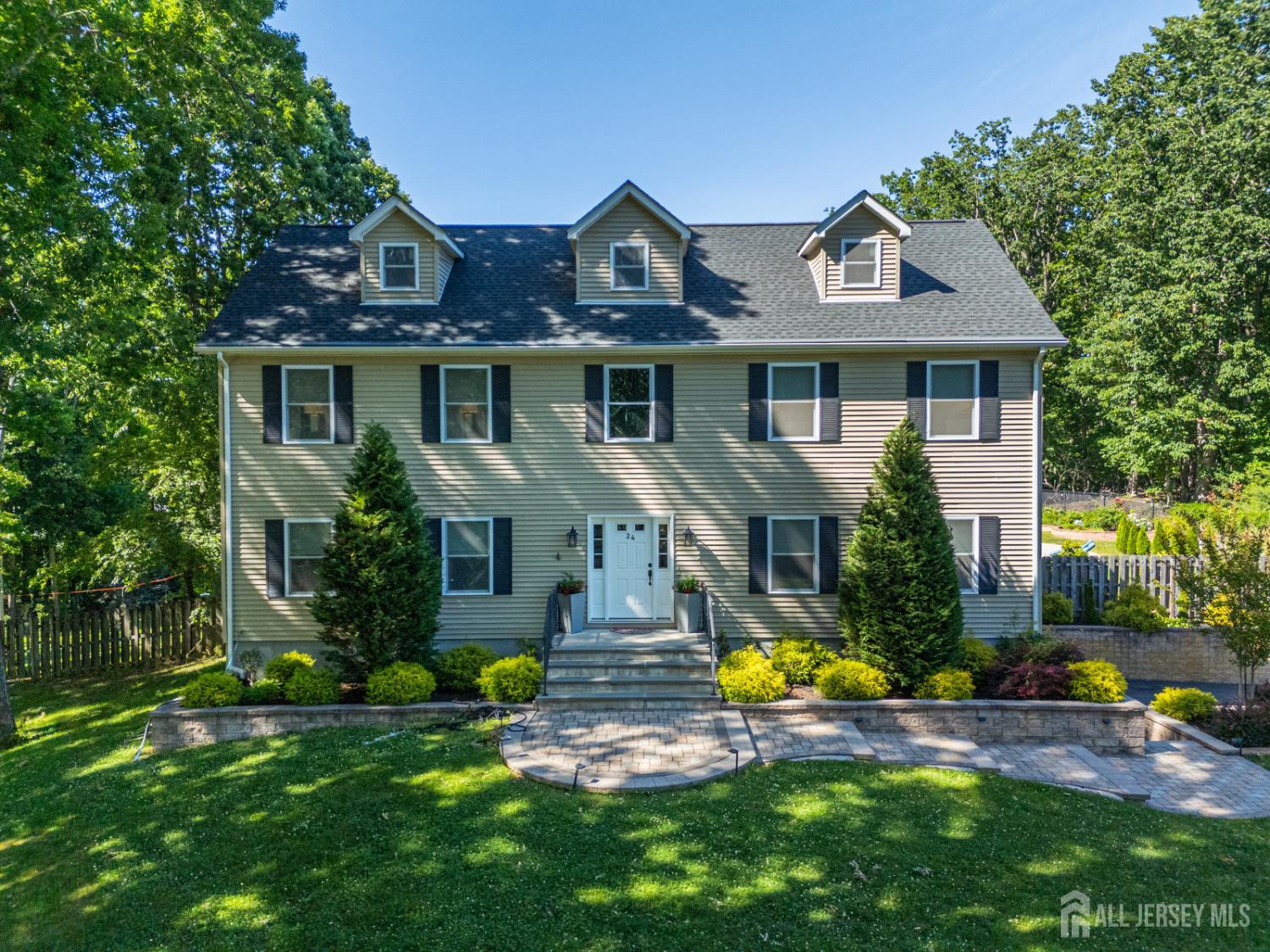 24 Willow Lane Marlboro NJ 07726