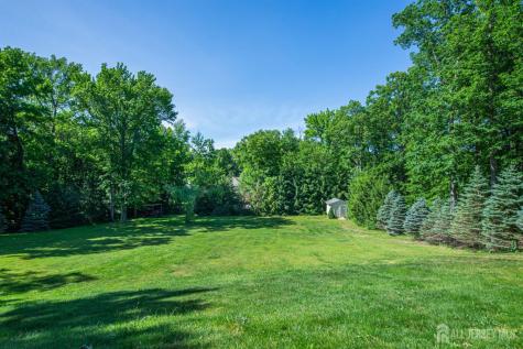 24 Willow Lane Marlboro NJ 07726