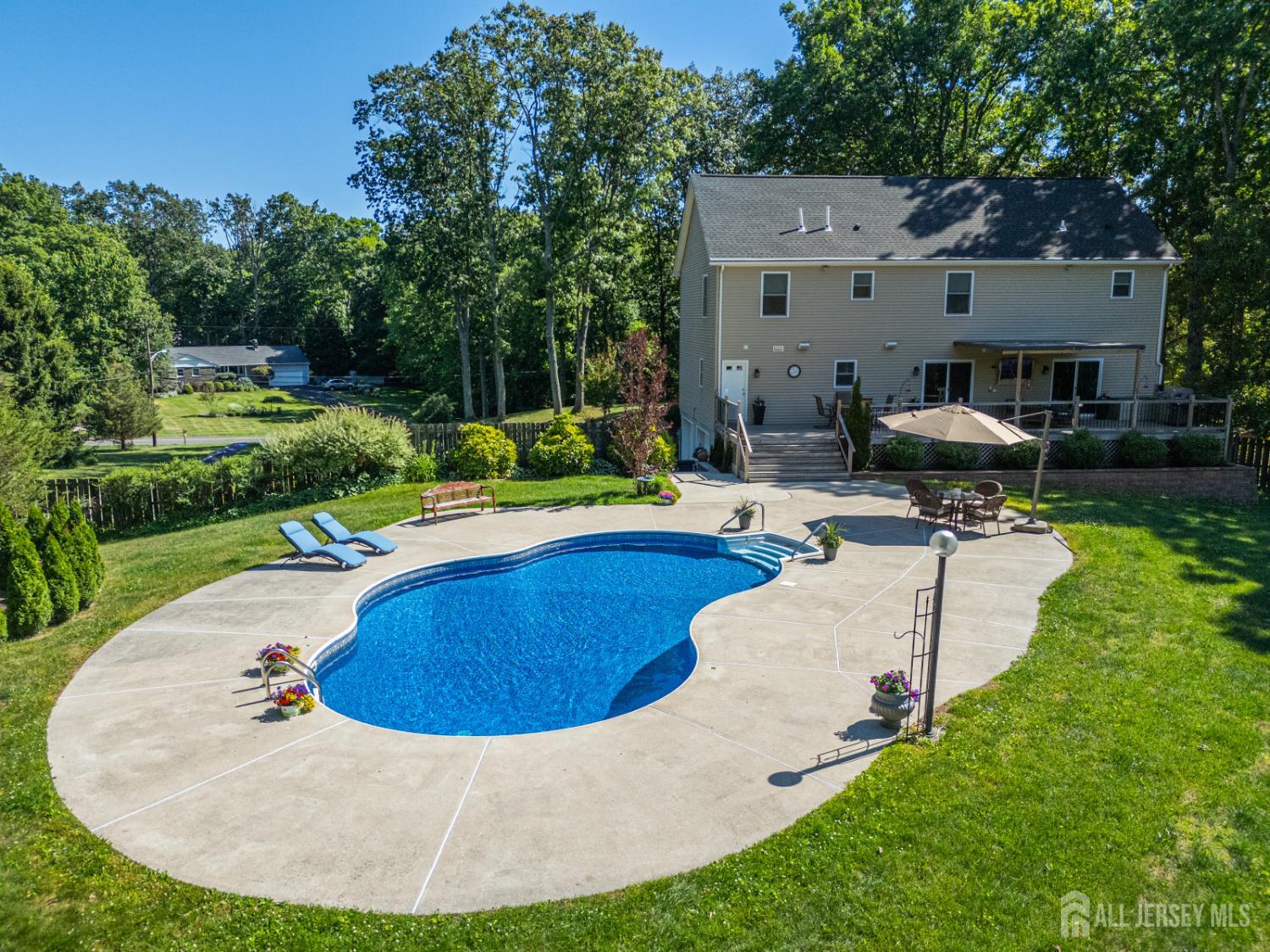 24 Willow Lane Marlboro NJ 07726