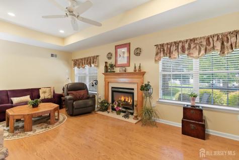 25 Ivy Hill Road Lakewood NJ 08701