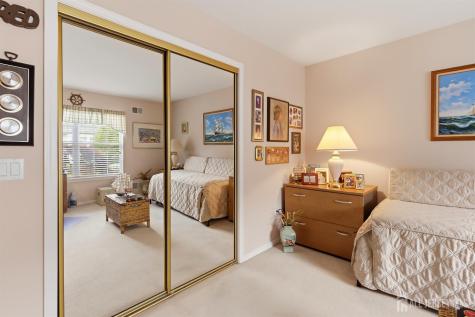 25 Ivy Hill Road Lakewood NJ 08701