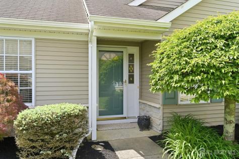 25 Ivy Hill Road Lakewood NJ 08701
