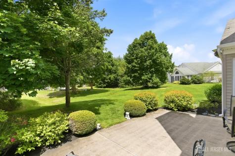 25 Ivy Hill Road Lakewood NJ 08701