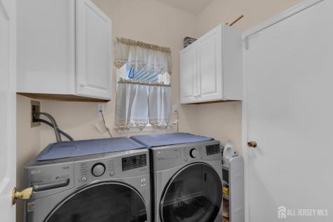6 Johnny Drive Farmingdale NJ 07727