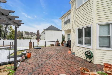 6 Johnny Drive Farmingdale NJ 07727