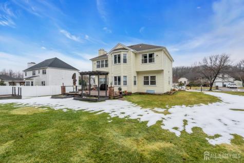 6 Johnny Drive Farmingdale NJ 07727