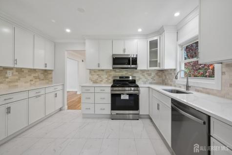 16 Hershey Road East Brunswick NJ 08816