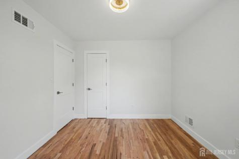 16 Hershey Road East Brunswick NJ 08816