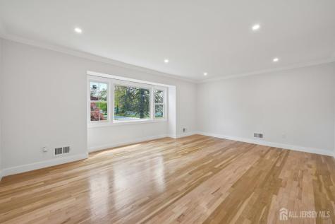 16 Hershey Road East Brunswick NJ 08816