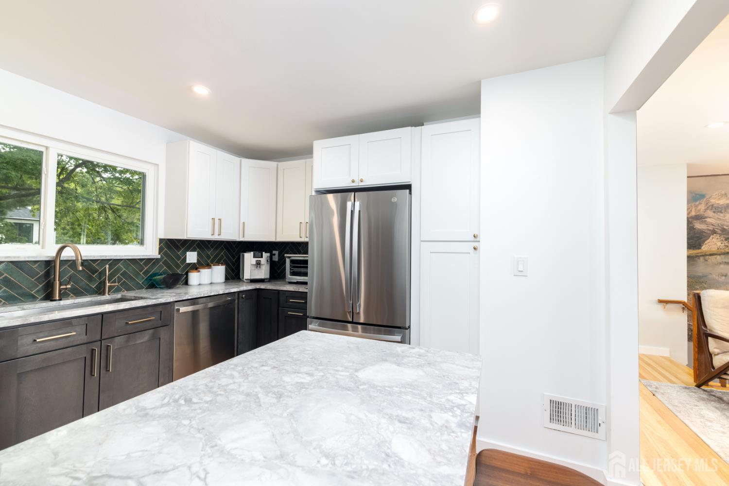 389 Durham Avenue Edison NJ 08817