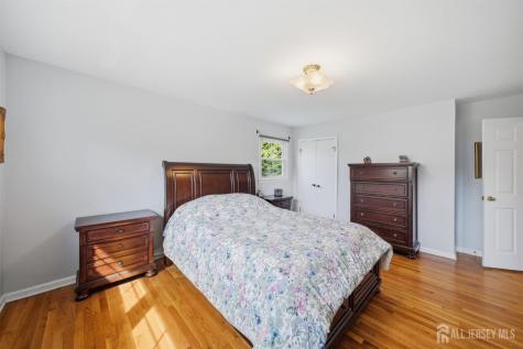 7 Candle Lane East Brunswick NJ 08816