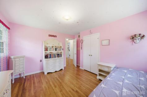 7 Candle Lane East Brunswick NJ 08816