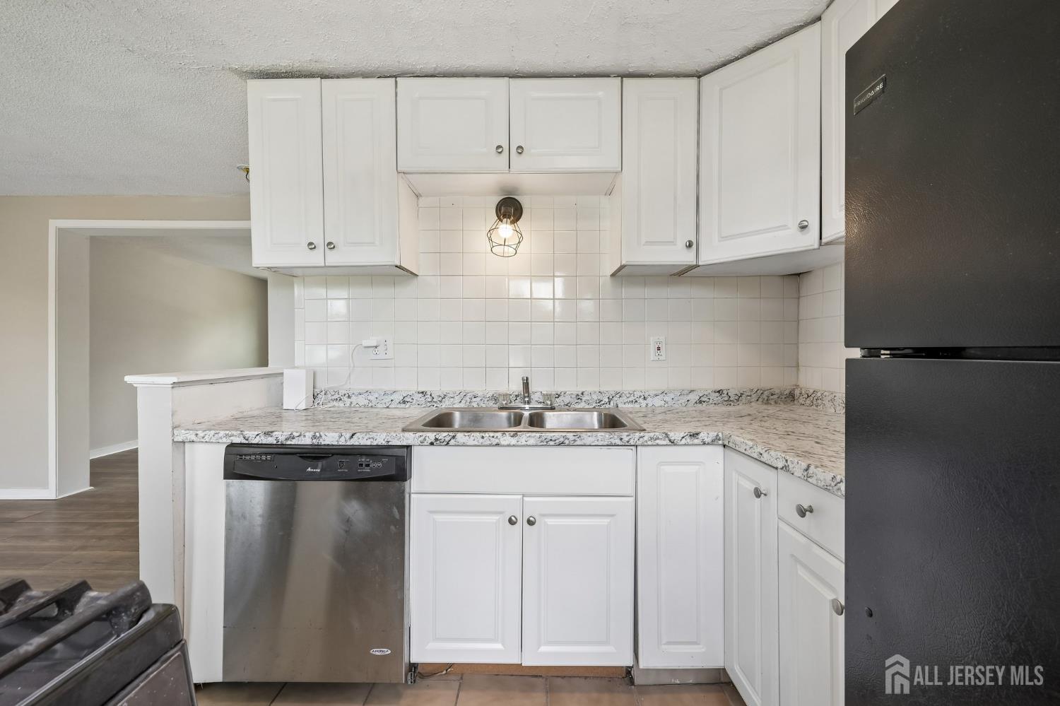 23 Theresa Court Galloway NJ 08205