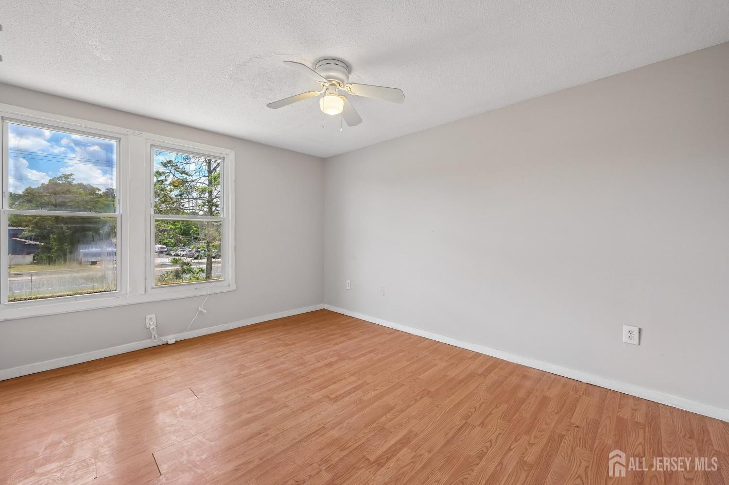 23 Theresa Court Galloway NJ 08205