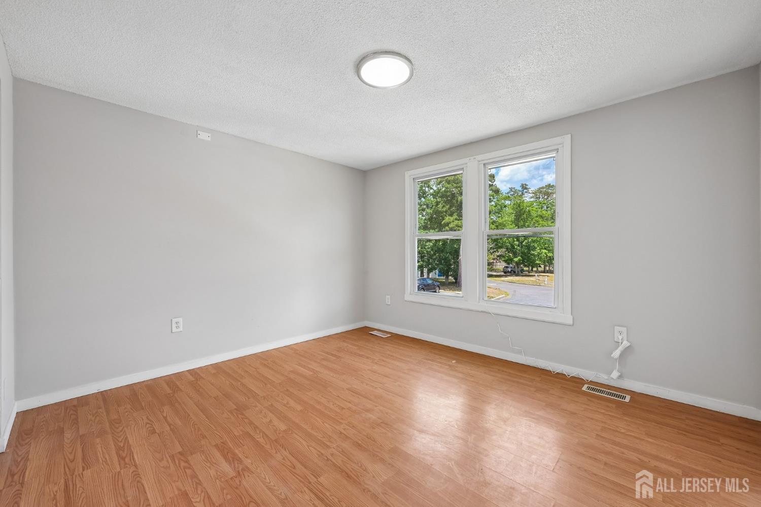 23 Theresa Court Galloway NJ 08205