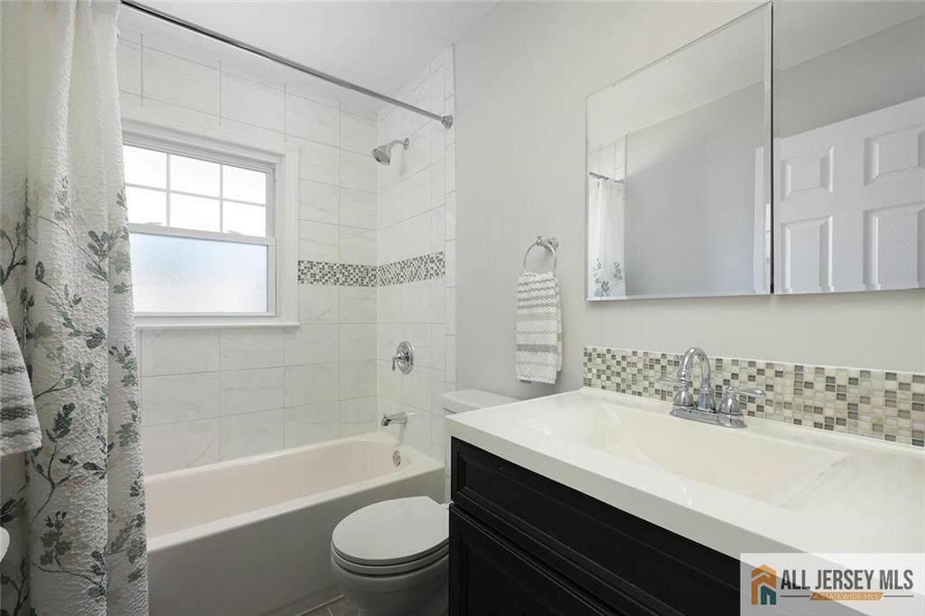 18 Westinghouse Street Metuchen NJ 08840