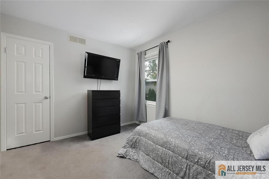 18 Westinghouse Street Metuchen NJ 08840