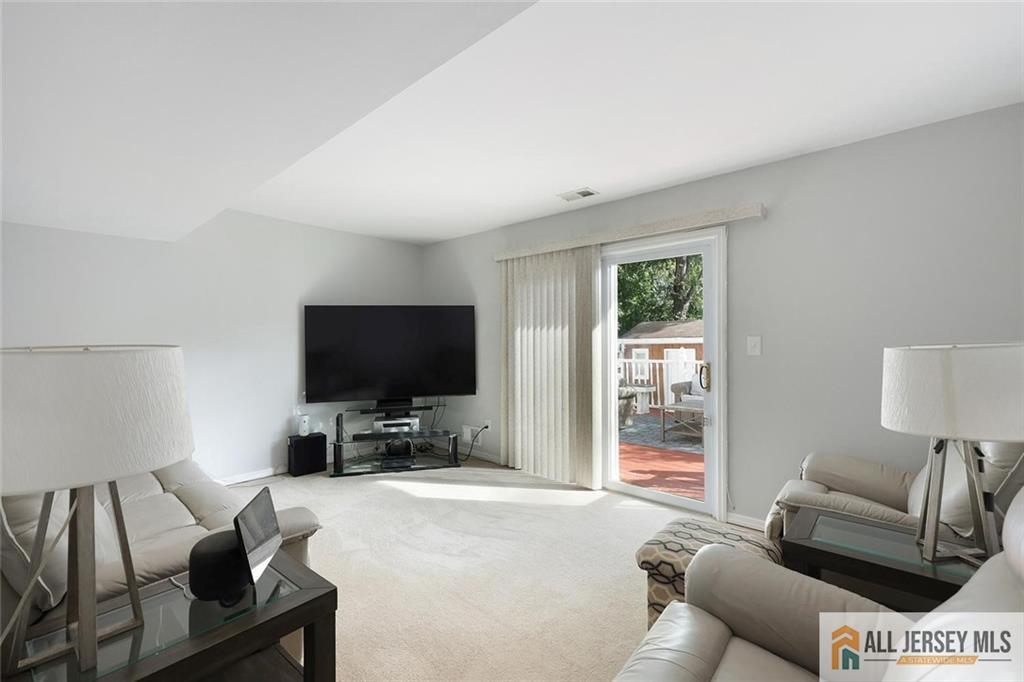 18 Westinghouse Street Metuchen NJ 08840
