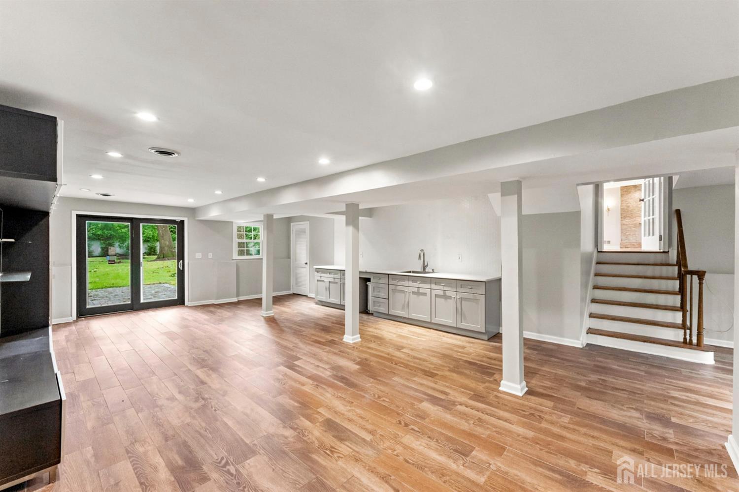 4 Redcoat Drive East Brunswick NJ 08816