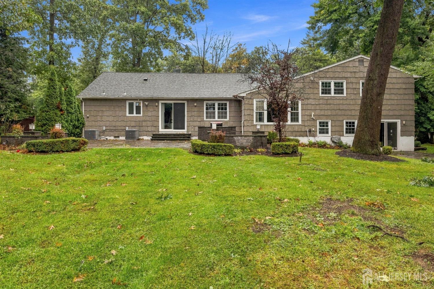 4 Redcoat Drive East Brunswick NJ 08816