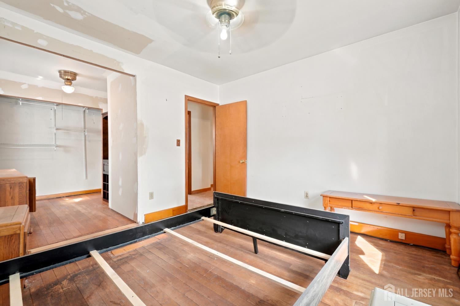 94 Luther Avenue Perth Amboy NJ 08861