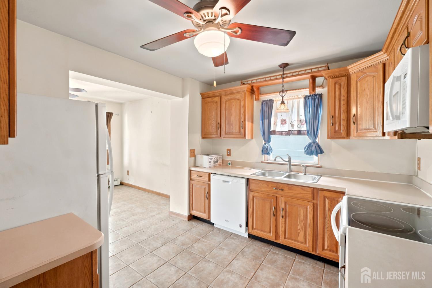 94 Luther Avenue Perth Amboy NJ 08861