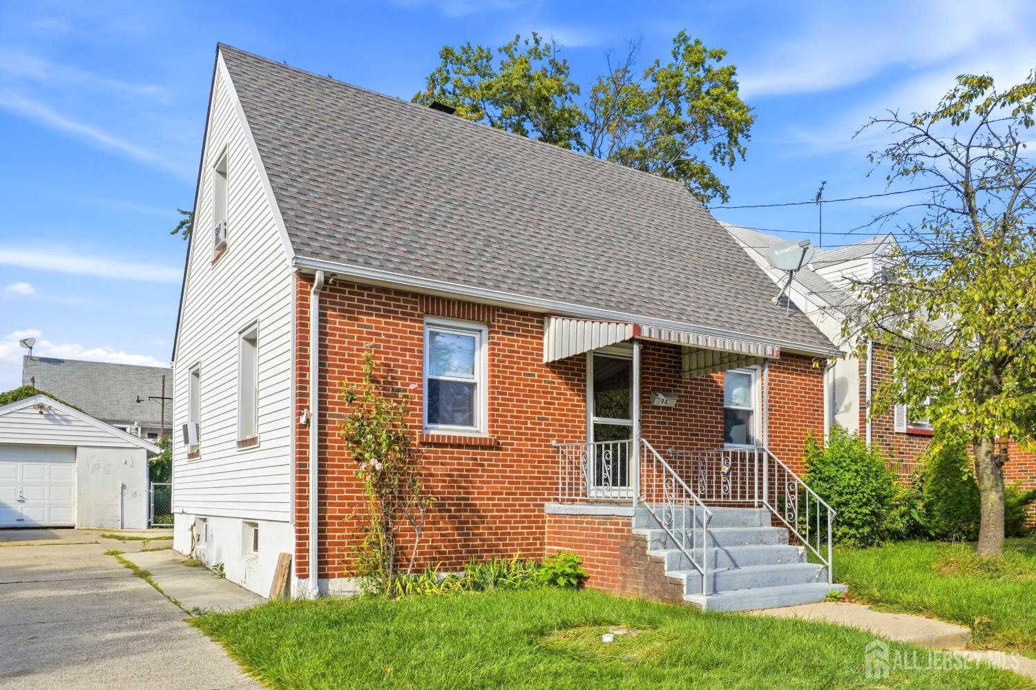 94 Luther Avenue Perth Amboy NJ 08861