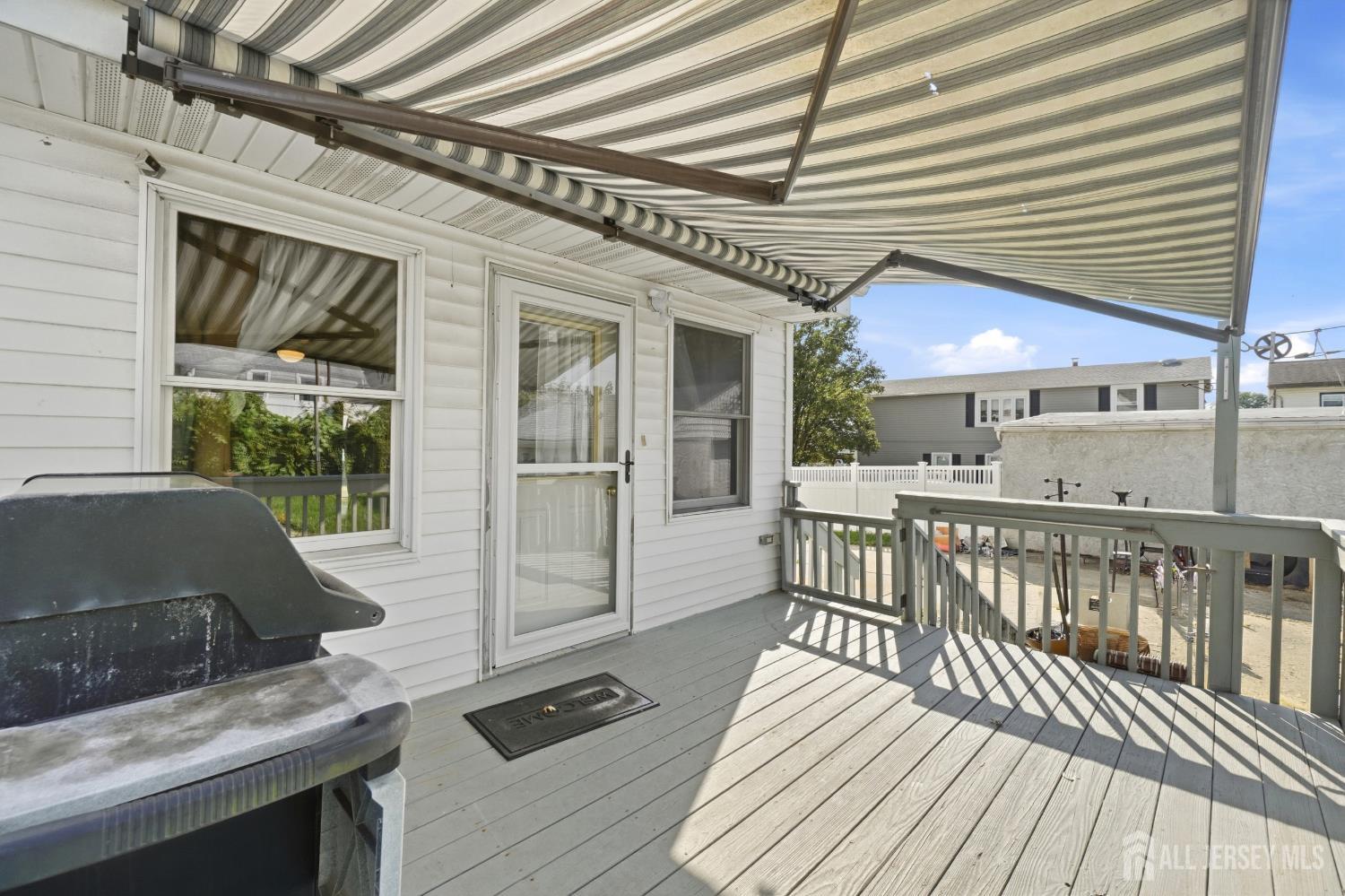 94 Luther Avenue Perth Amboy NJ 08861