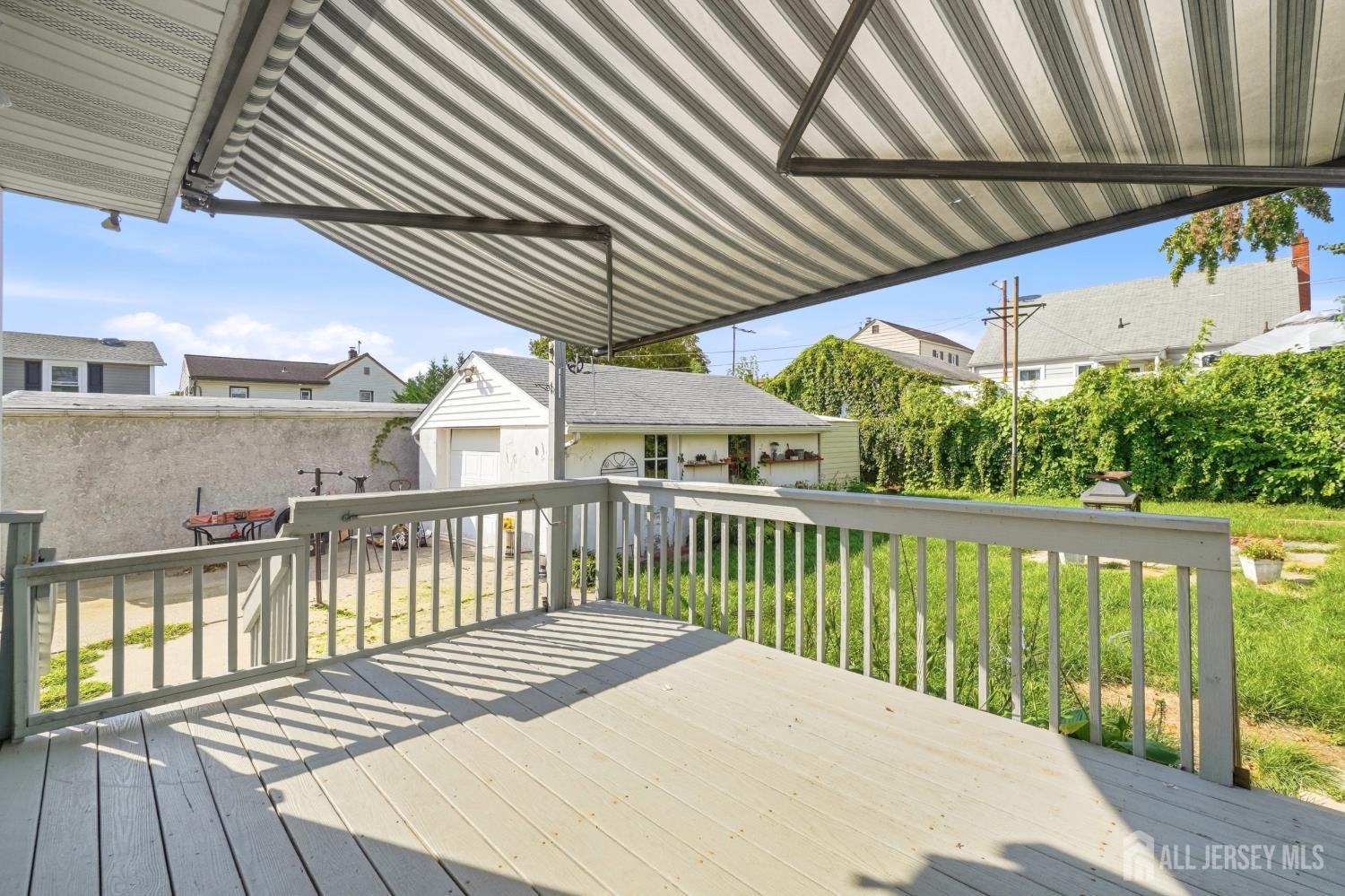94 Luther Avenue Perth Amboy NJ 08861