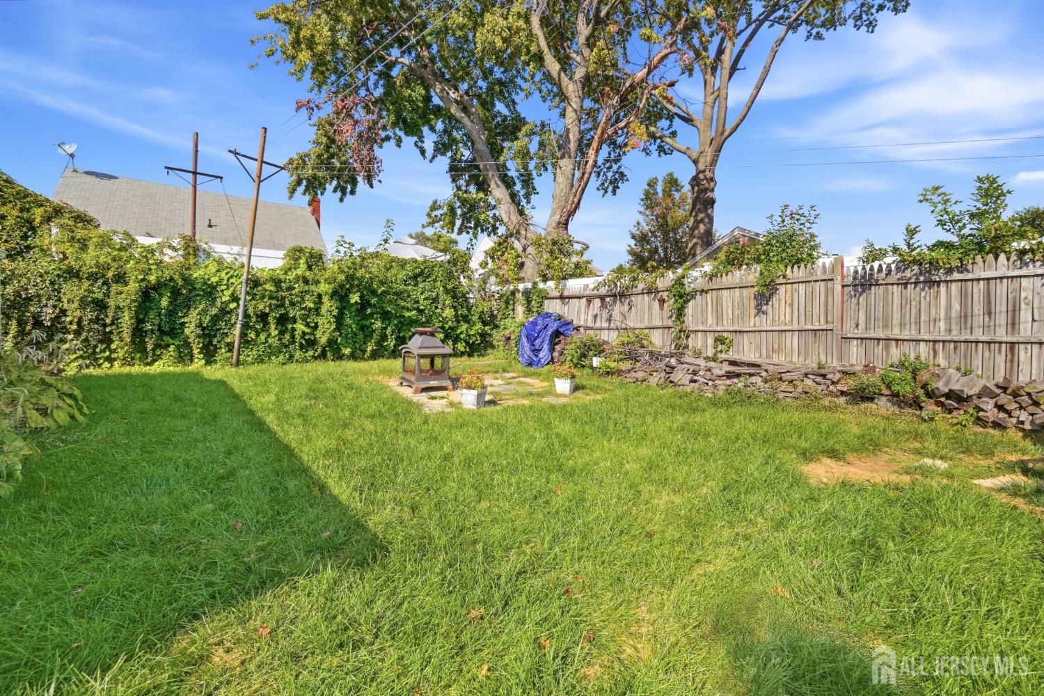 94 Luther Avenue Perth Amboy NJ 08861