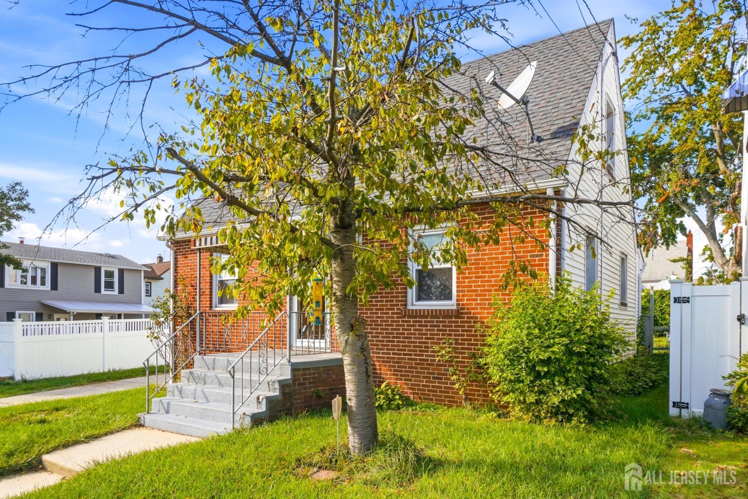 94 Luther Avenue Perth Amboy NJ 08861